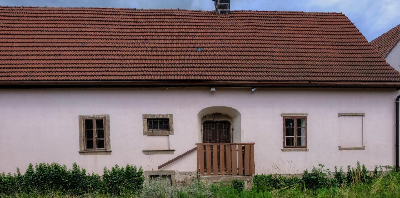 Apartmany V Broumovskem Statku Buitenkant foto