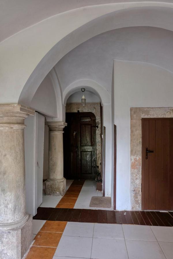 Apartmany V Broumovskem Statku Buitenkant foto