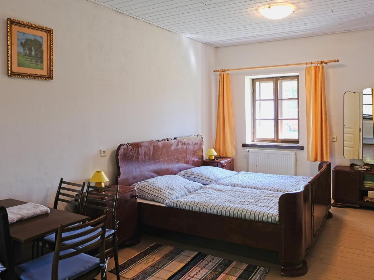 Apartmany V Broumovskem Statku Buitenkant foto