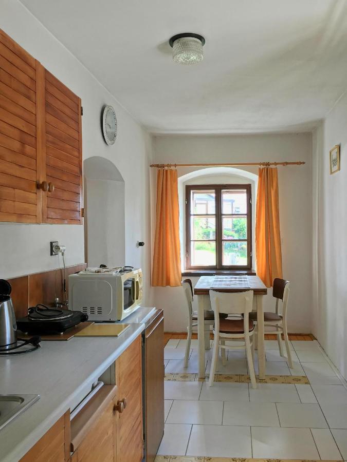 Apartmany V Broumovskem Statku Buitenkant foto