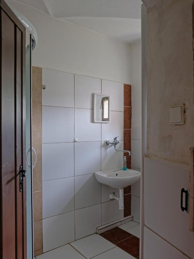 Apartmany V Broumovskem Statku Buitenkant foto